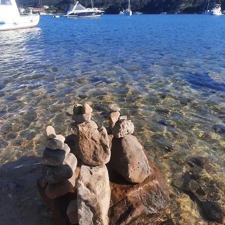 Marovito * Supetarska Draga