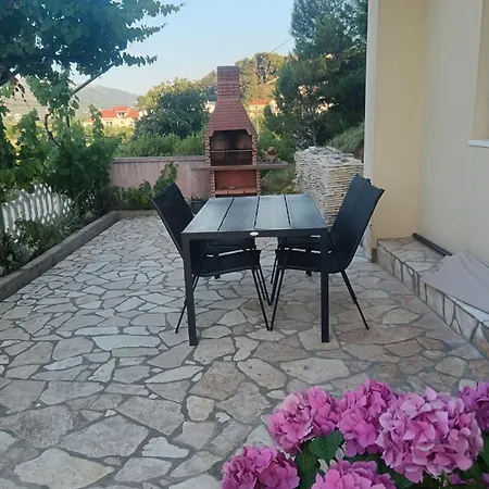 Apartment Marovito