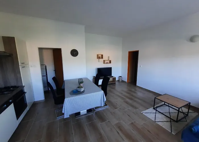 Marovito Supetarska Draga